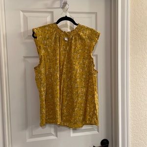 Dark yellow Old Navy blast flutter sleeve